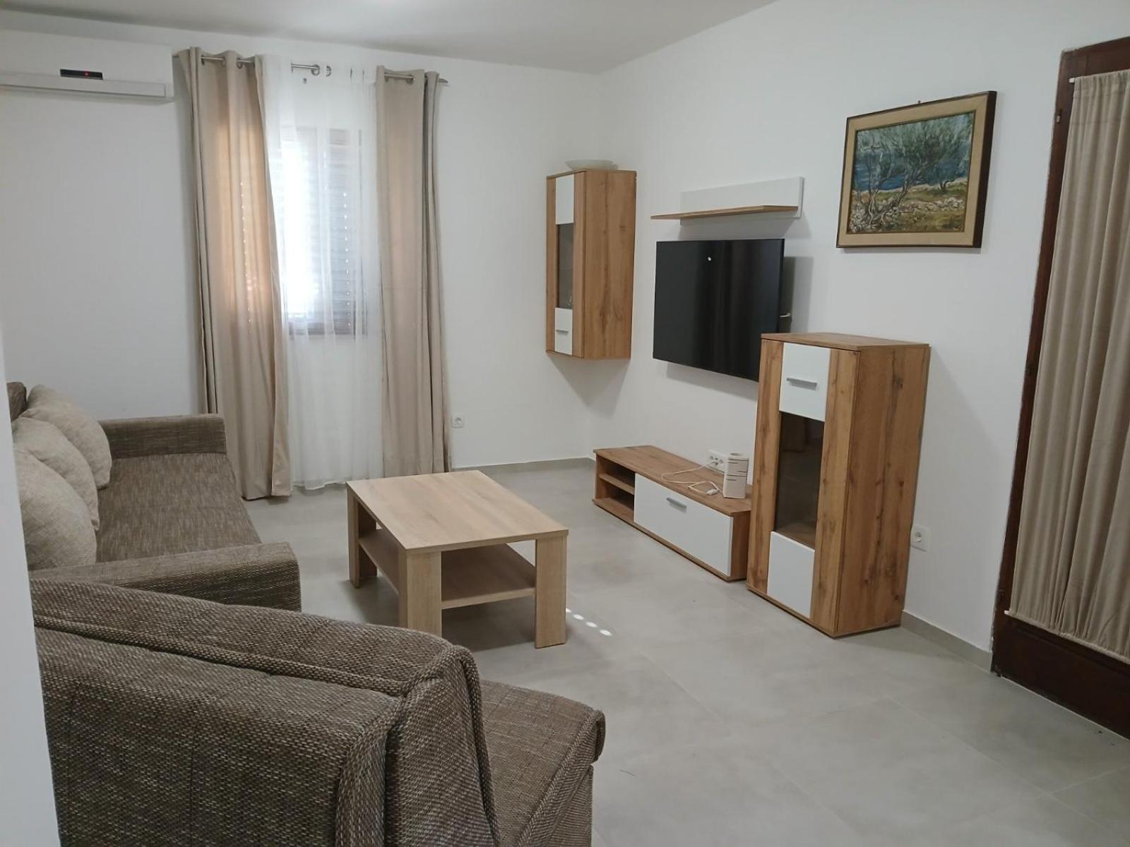 Apartments Njivice Bajcic Экстерьер фото